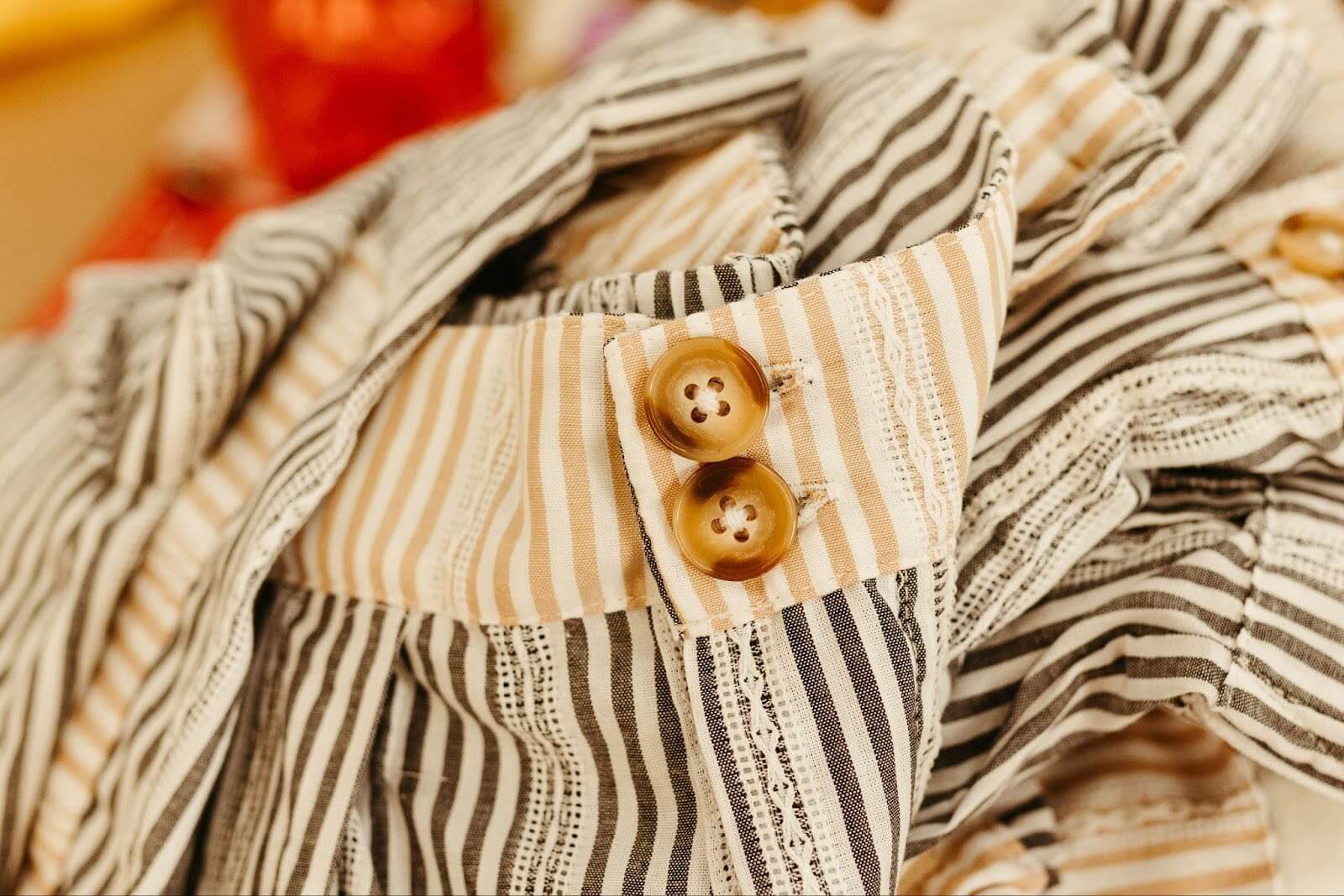 do you wash dress shirts buttoned or unbuttoned Should You Button Shirts Before Washing Them?  Vintage 1946