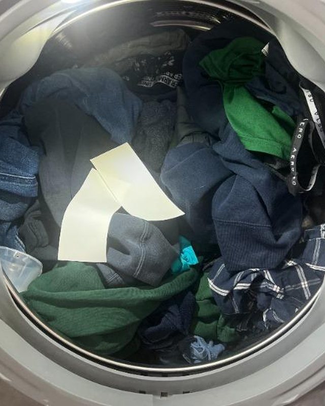 A customer's photo of HeySunday laundry sheets at home
